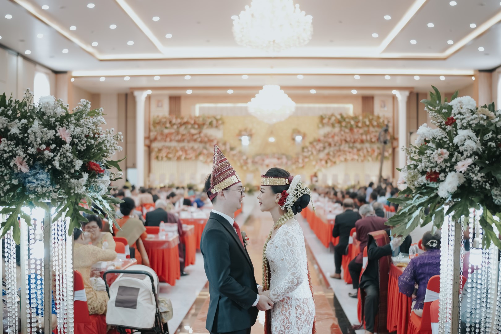 Pesta Pernikahan Mewah di Graha Tiara